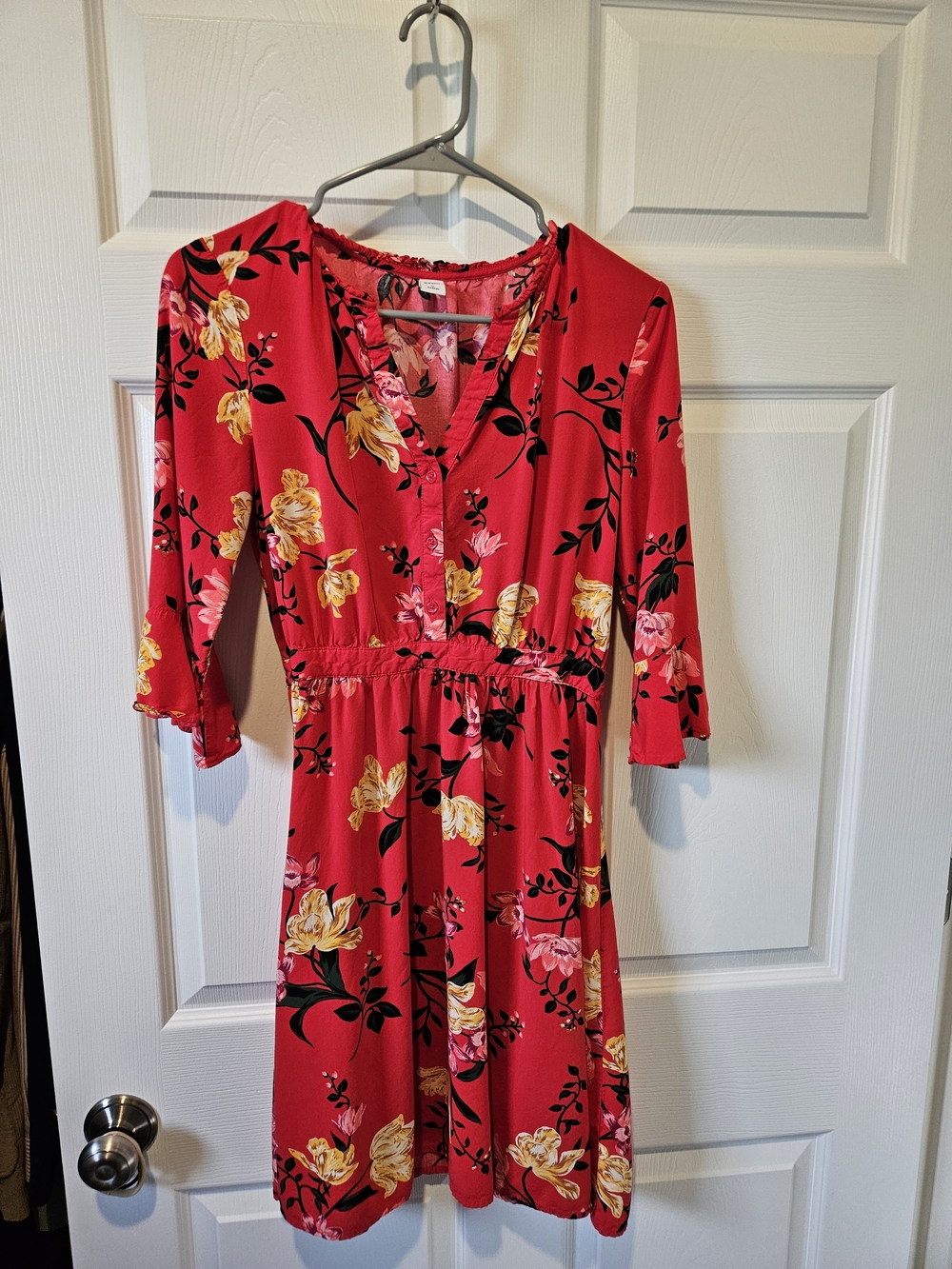 Old Navy Red Floral V-Neck Long Sleeve Dress